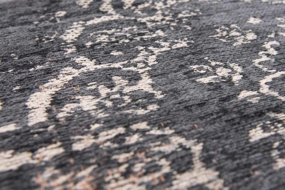 Louis De Poortere rug LX 8263 Fading World Medaillon Mineral Black zoom