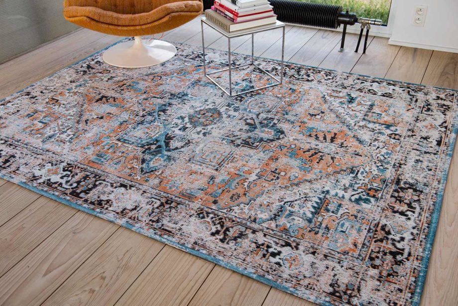 Louis De Poortere rug LX 8705 Antiquarian Antique Heriz Seray Orange interior