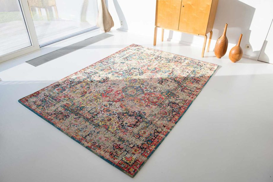 Louis De Poortere rug LX 8712 Antiquarian Antique Bakthiari Janissary Multi interior