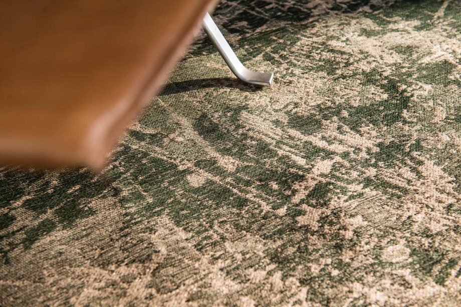 Louis De Poortere rug LX 8723 Mad Men Cracks Dark Pine interior 2