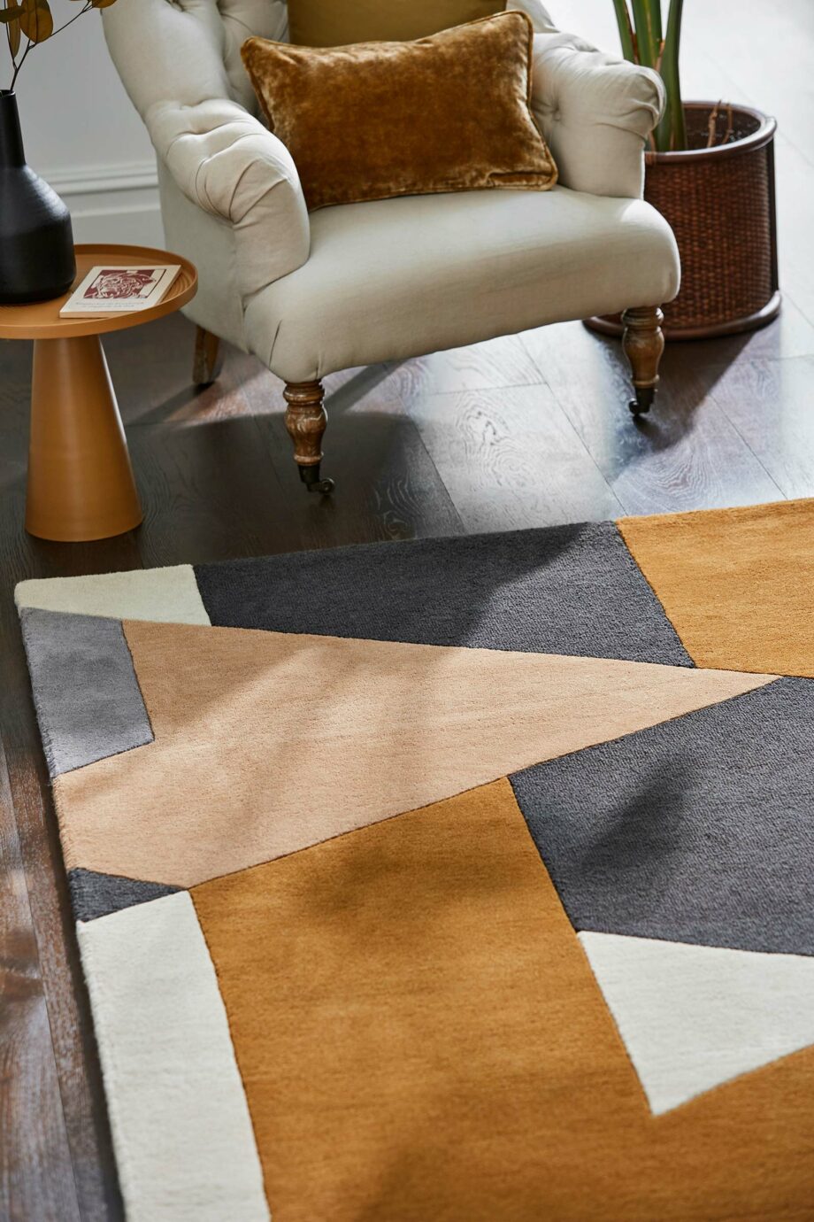 Harlequin Popova Caramel Slate Shell 143101 interior 1
