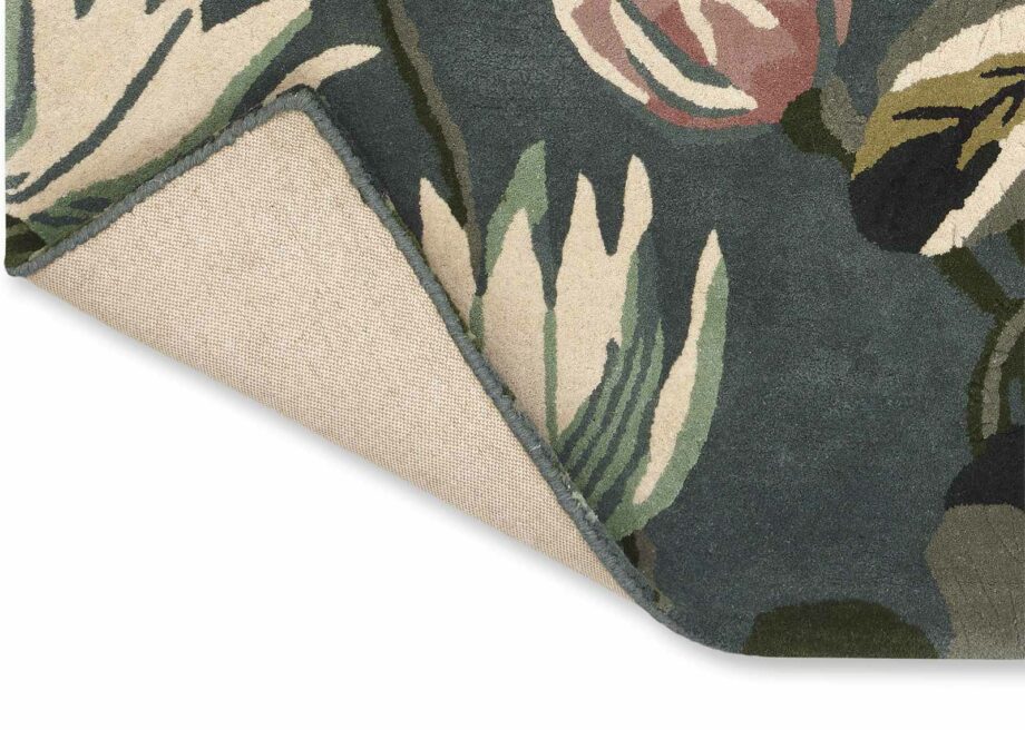 Wedgwood Waterlily Midnight Pond 038608 F