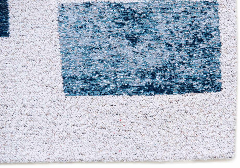 Louis De Poortere rug Craft Lucia 9355 Ice Blue corner