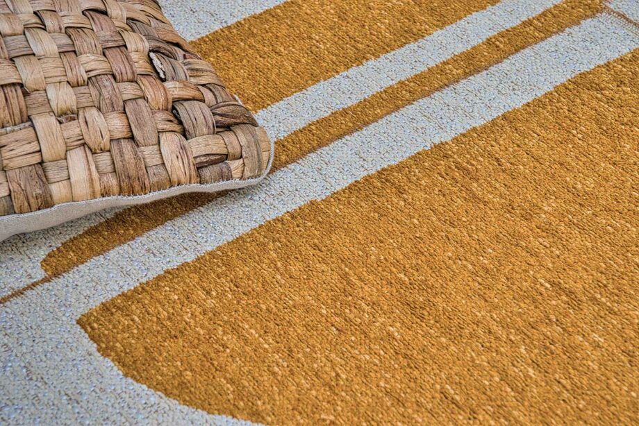 Louis De Poortere rug Craft Papercut 9367 Curry interior 2