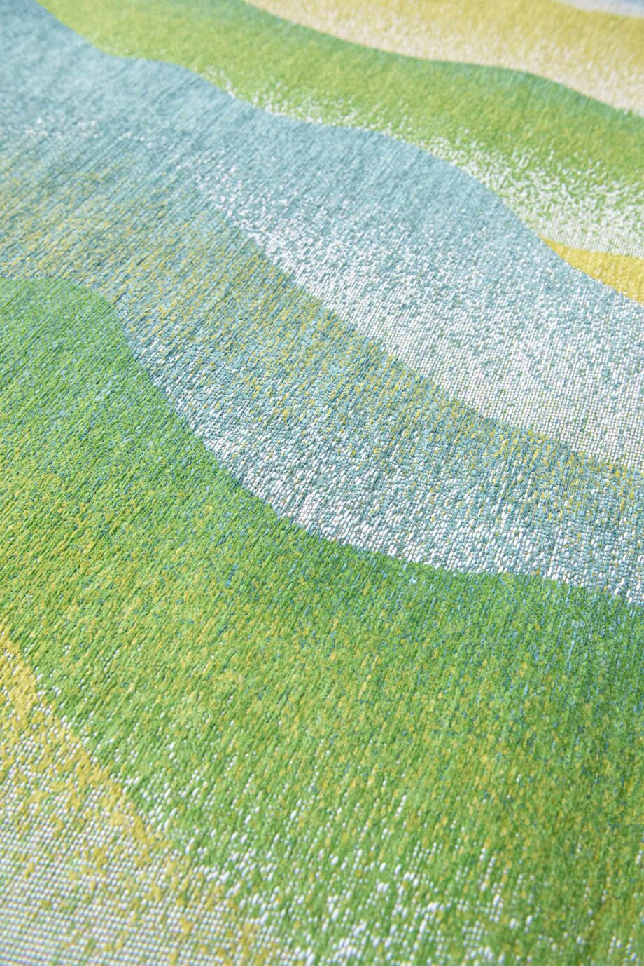 Louis De Poortere rug Gallery Himalaya 9379 Spring zoom 2