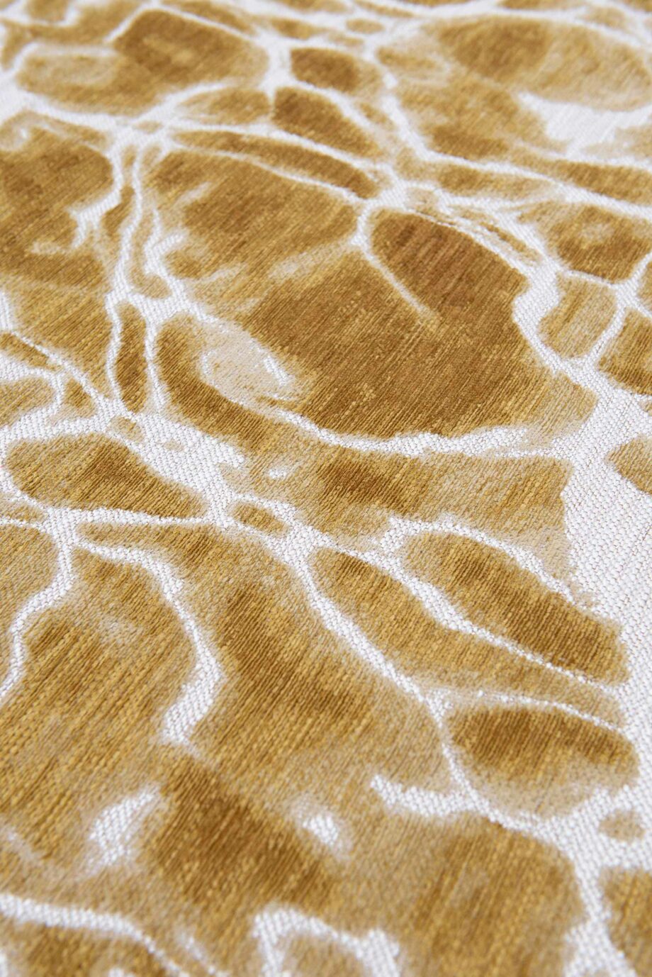 Louis De Poortere rug Meditation Swim 9349 Saffron zoom 3