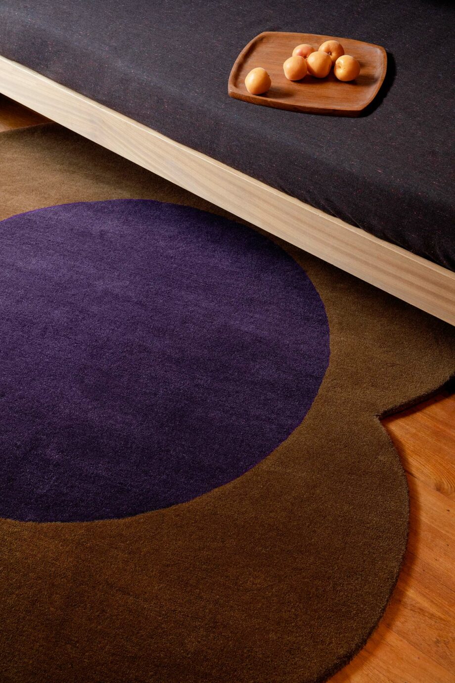 Orla Kiely Flower Spot Chestnut Violet 158401 interior 1