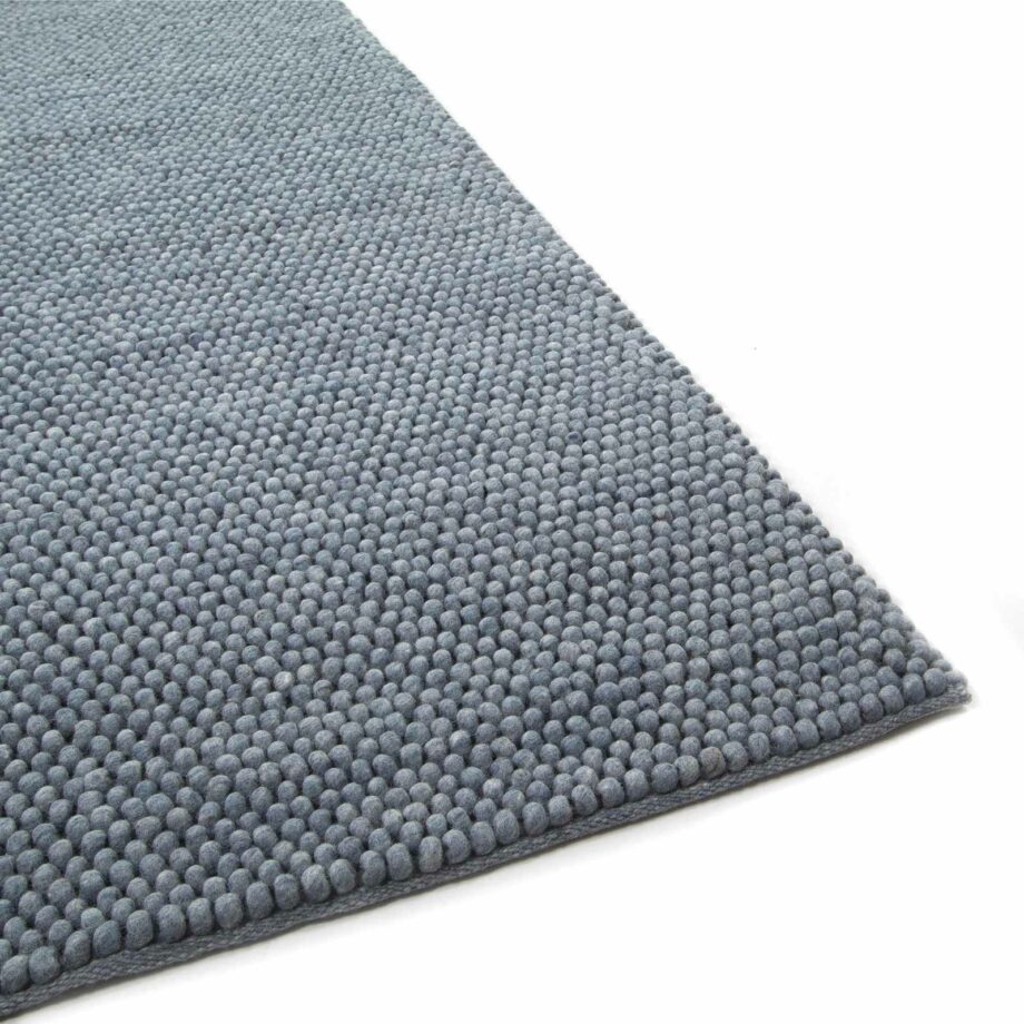 Brinker Carpets rug New Loop 227 corner