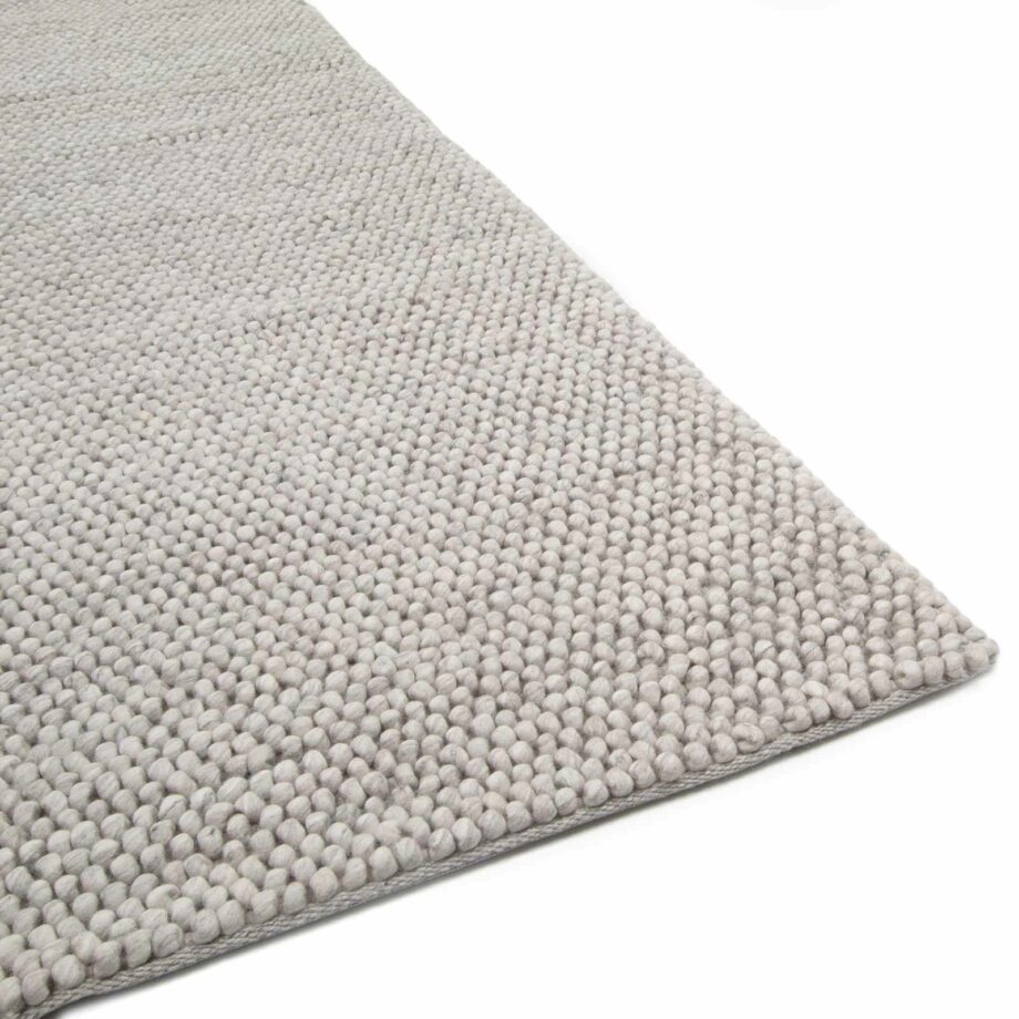 Brinker Carpets rug New Loop 815 corner