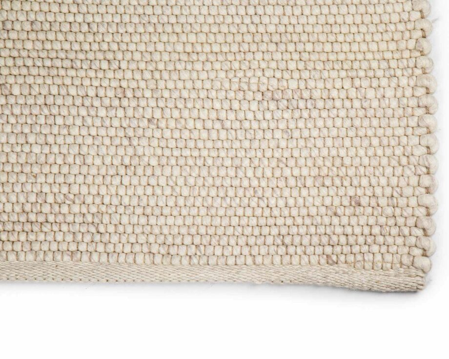 Brinker Carpets rug Verona ST Cloud White top corner