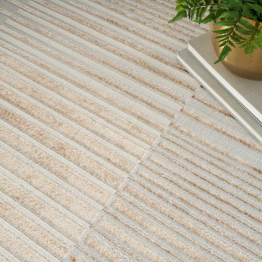 Nourison rug Brush Strokes BSK04 BGESV BEIGE SILVER 5x7 099446899149 interior 2