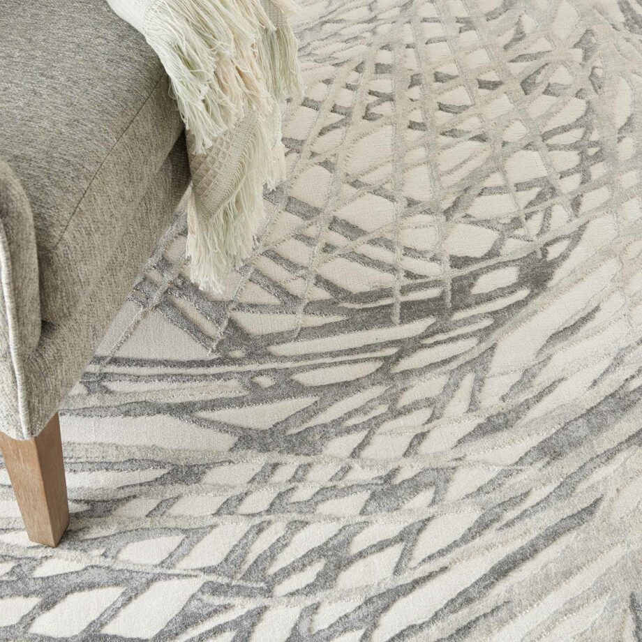 Nourison rug Rustic Textures RUS17 IVGRY IVORY GREY 5x7 099446814944 interior 2