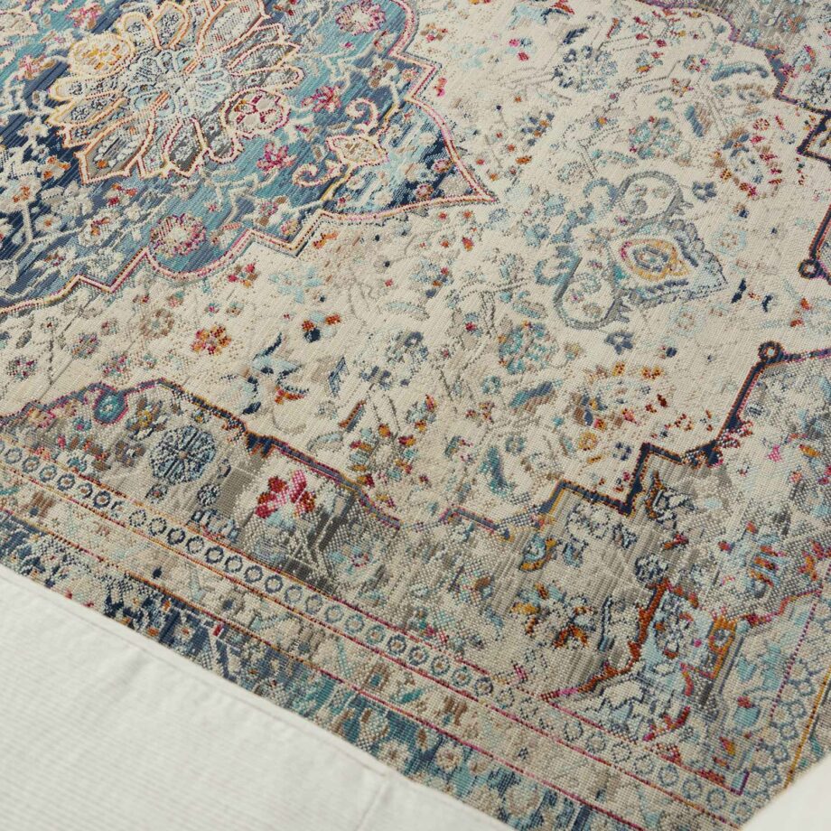 Nourison rug Vintage Kashan VKA07 IVBLU IVORY BLUE 5X8 099446812094 interior 2