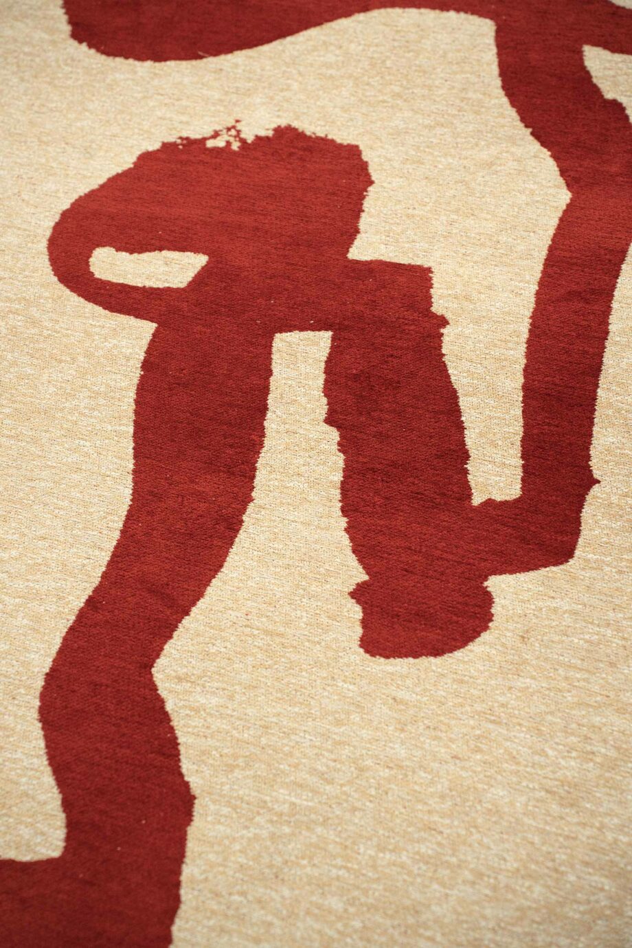 Louis De Poortere rug Craft Ribbon 9847 Imperial Red zoom vertical