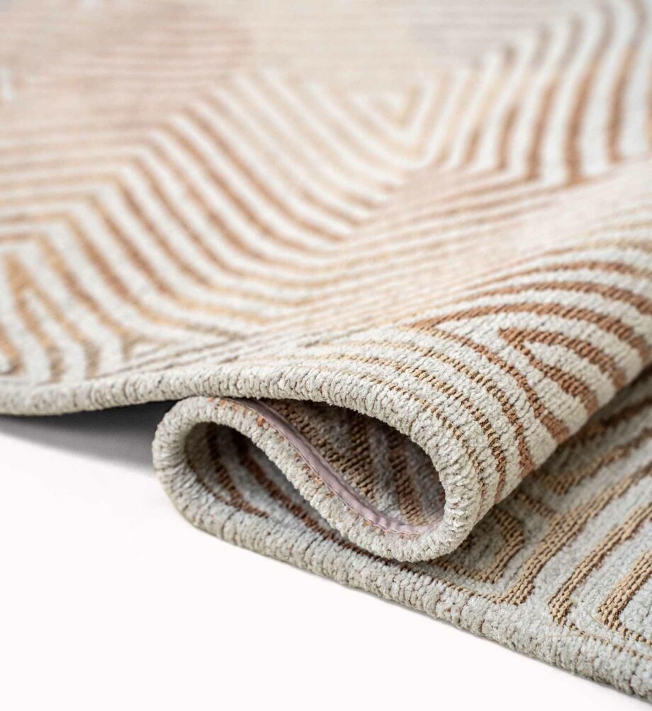 Louis De Poortere rug Meditation Coral 9800 Indian Sand fold