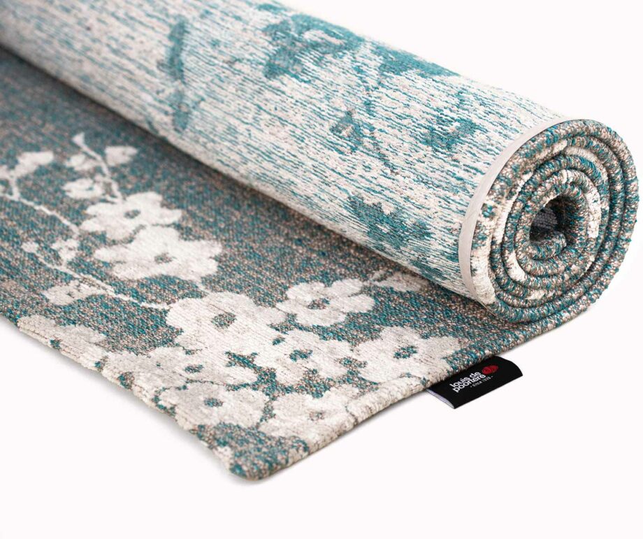 Louis De Poortere rug Sakura 9850 Sakura Lake Blue roll