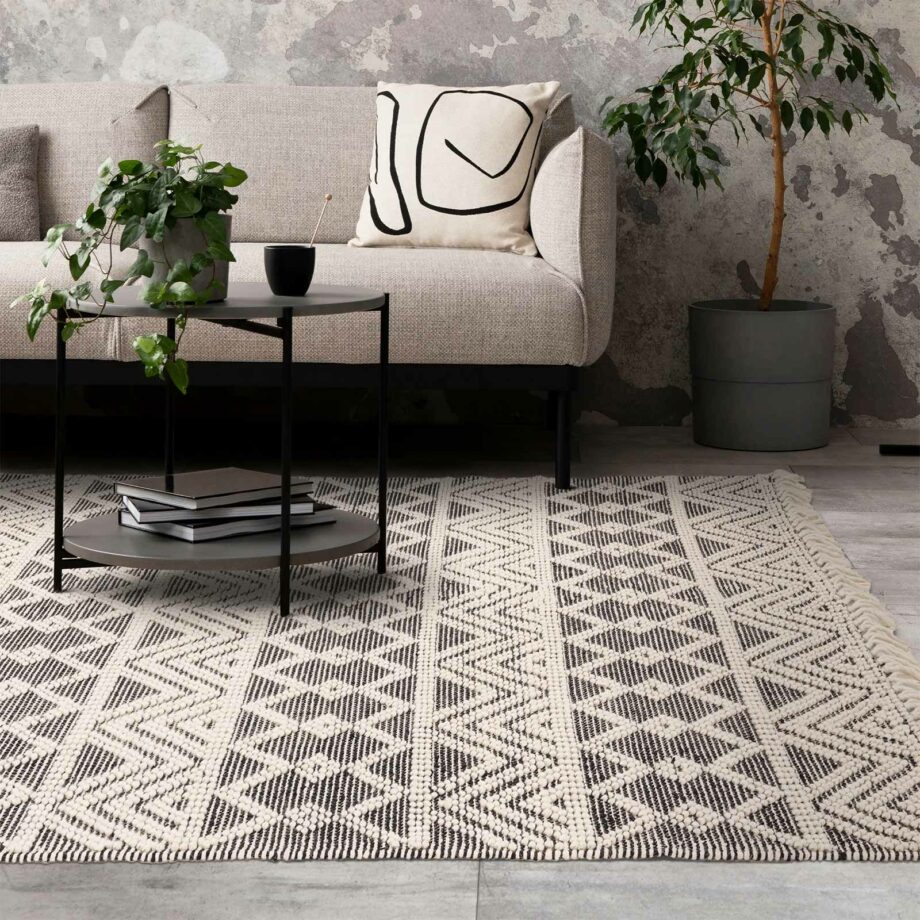Asiatic Asra ivory black ls sq