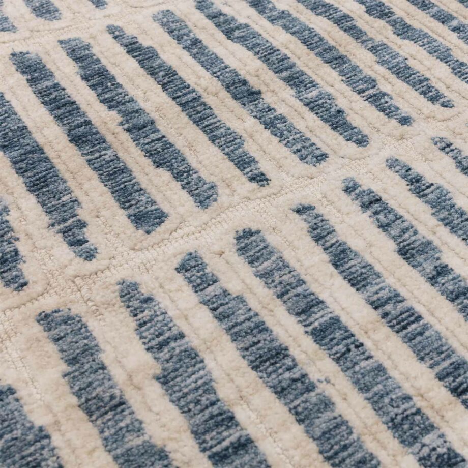 Asiatic Mason grid rug 4