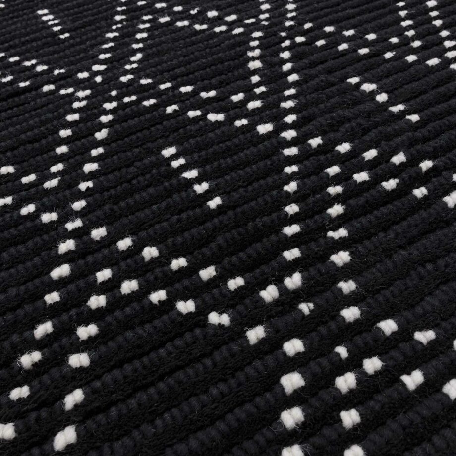 Asiatic Nepal black cream diamond rug 4