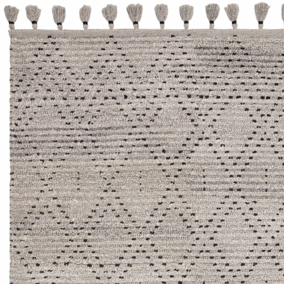 Asiatic grey black diamond rug 2
