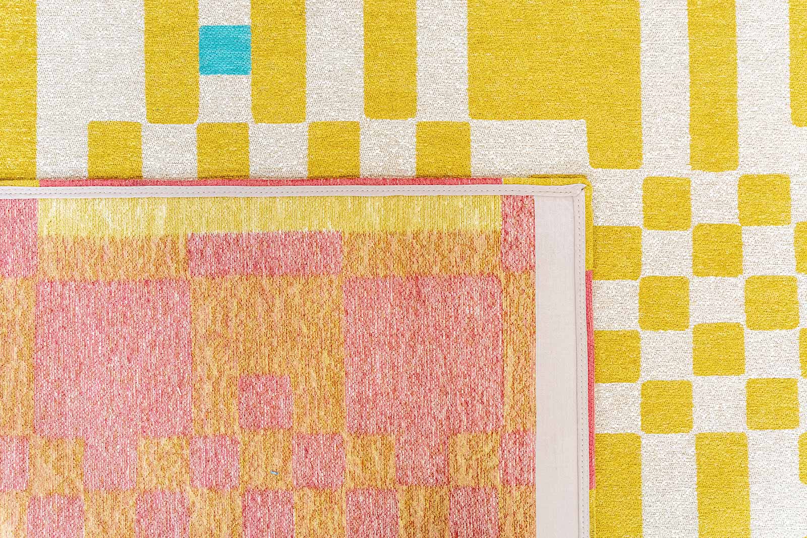 Louis De Poortere rug Craft 2074 Chess Cupcake back