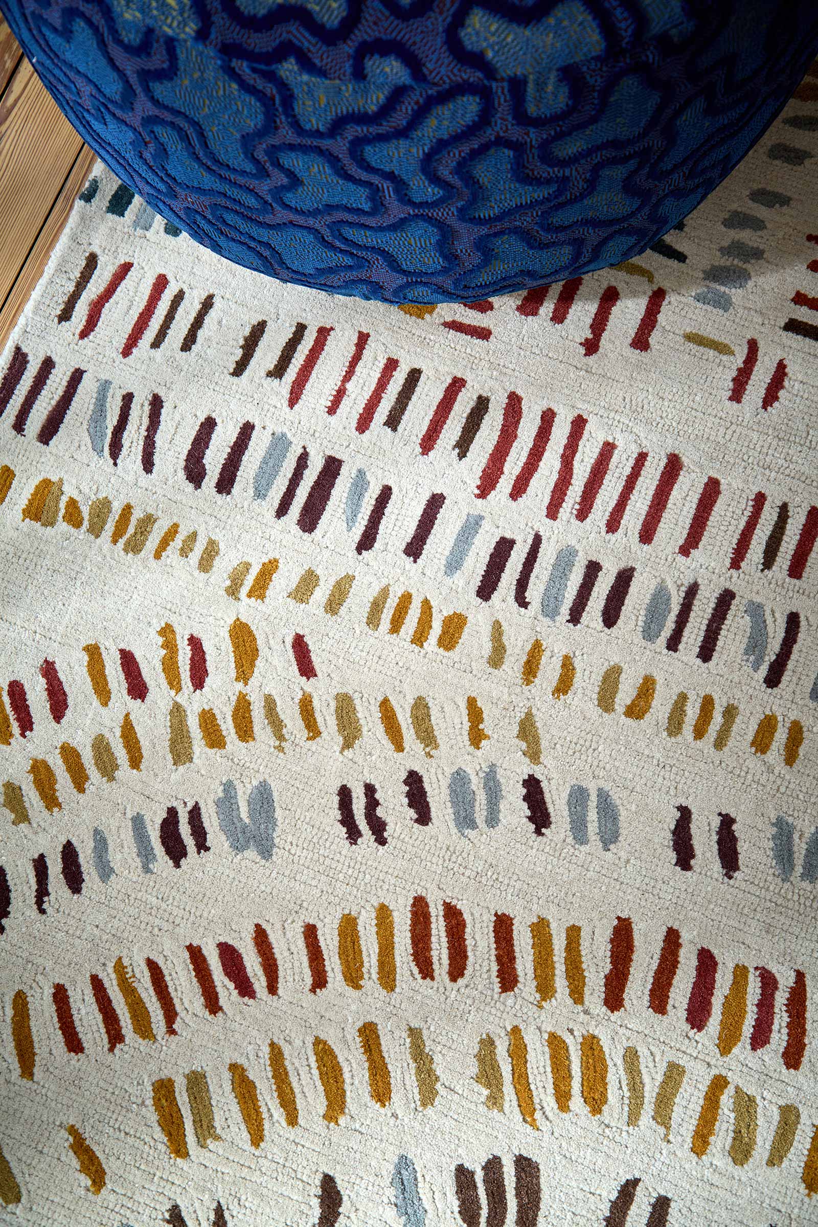Harlequin Frescoes Amber 141701 interior C