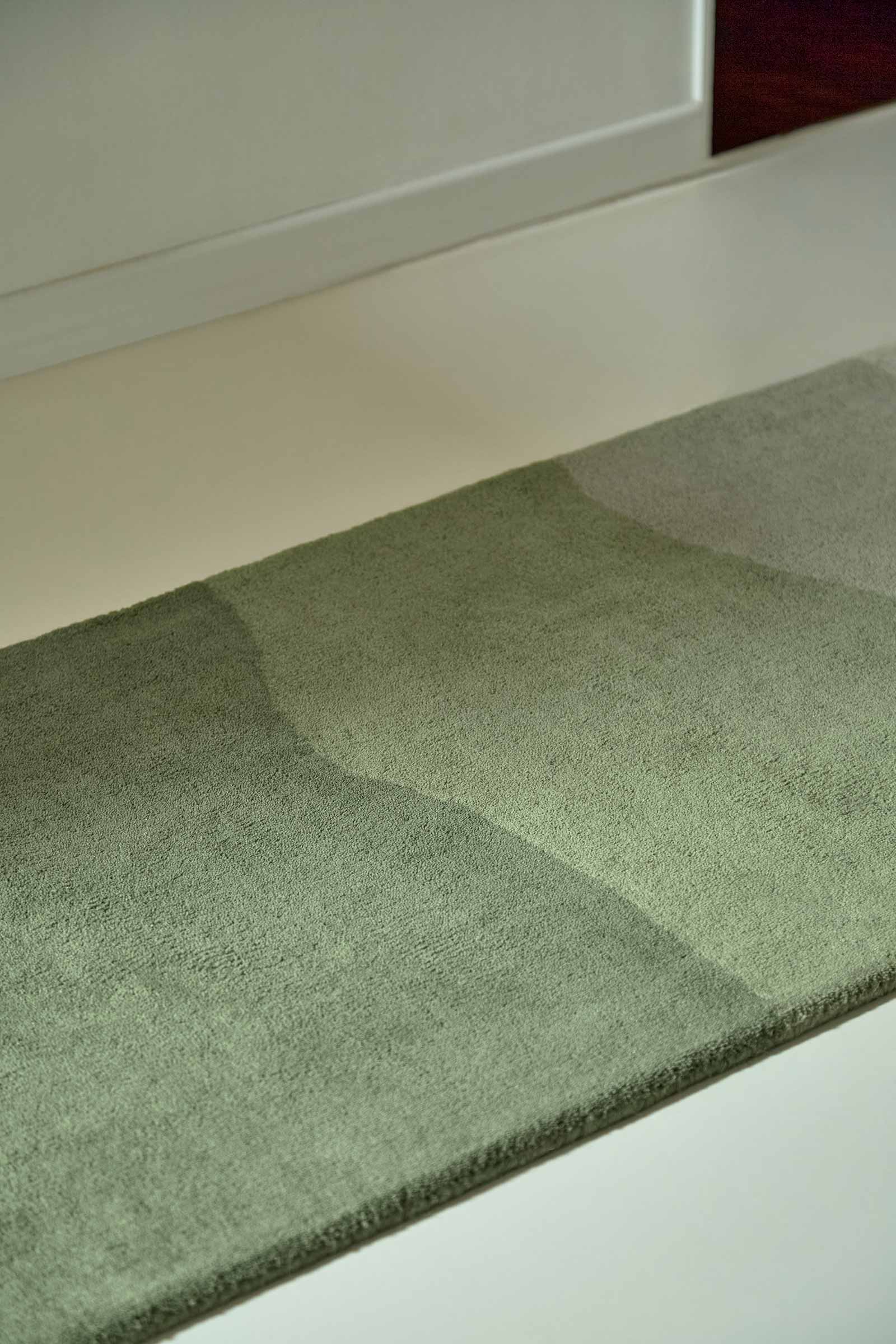 Harlequin Sedimentary Pine 141007 runner interior B